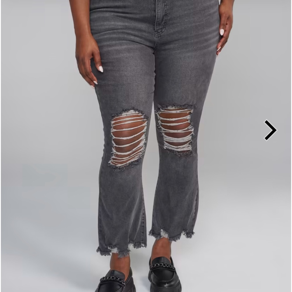 🆕 FTF High Rise Destructed Flare Jeans Size 18